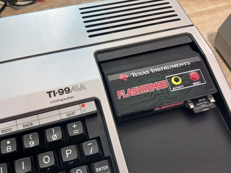 FlashROM 99 para TI-99/4A